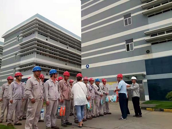 园区总工会送清凉，米兰官方站网页版-米兰MiLan(中国)接棒暖人心